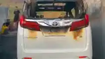  Toyota Alphard Milik Penyanyi Dangdut Via Vallen Dibakar