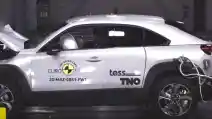  VIDEO: Crash Test Mazda MX-30 (EURO NCAP)