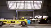  VIDEO: Crash Test Mercedes-Benz C-Class W206 (Euro NCAP)