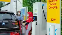  Shell Indonesia Sediakan Fasilitas Pengisian Daya Mobil Listrik 