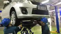  Ratusan Mobil Suzuki Dapati Servis Gratis di Solo