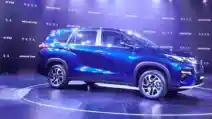  Kembaran Kijang Innova Zenix Dari Suzuki Hadir Di India, Termahal Rp 518 Jutaan