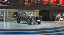 Suzuki Fronx SGX Hybrid Kuro Meluncur di GIIAS 2026, Kini Dilengkapi DVR dan Tampilan Lebih Sporty