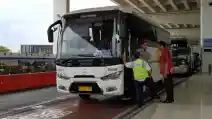  Bus Bandara Damri Kini Layani Rute Mojokerto Ke Juanda