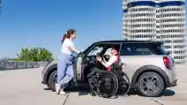  MINI Hadirkan Mobil Listrik untuk Penyandang Disabilitas