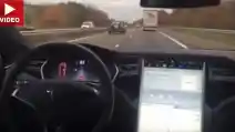  VIDEO: Pria Nekat Mencoba Autopilot Tesla Dari Bangku Belakang