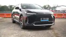  Toyota Tak Mau Terburu-buru Kejar Pasar EV, Ini Alasannya