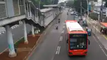  TransJakarta: Sampah Berbuka Di Dalam Bus Jangan Ditinggal