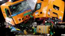  Truk Juga Harus Lolos Crash Test