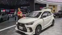  Rival Baku Hantam Honda Brio, Daftar Harga Toyota Agya September 2023