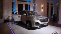  Harga Wuling Almaz Kemahalan?