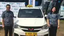  Taksi Wuling Confero "Express" Pesaing Toyota Avanza "Blue Bird"