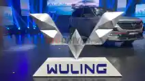  Wuling Perkenalkan Logo Baru, Almaz RS Pengguna Pertamanya