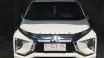  Mitsubishi Xpander Masih Pakai Pelat "Putih" Mau ke Luar Kota, Ini Kata Netizen