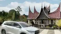  Membandingkan Kijang Innova Zenix Hybrid Dengan Mitsubishi Outlander PHEV Untuk Keluar Kota