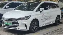  - Komparasi Spesifikasi BYD M6 PHEV vs Wuling Darion PHEV