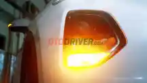  - Lampu Sein Jadi Bahasa Manuver Aman Di Jalan