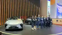  - Lexus ES 350e dan ES 350h Meluncur di GIIAS 2026, Ini Harganya