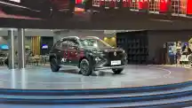  - Suzuki Fronx SGX Hybrid Kuro Meluncur di GIIAS 2026, Kini Dilengkapi DVR dan Tampilan Lebih Sporty