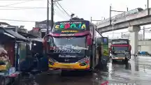  - Terminal Bus Bayangan Jadi Kompetitor Terminal Bus Resmi di Jakarta