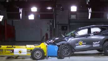 VIDEO: Crash Test Lexus NX (Euro NCAP)