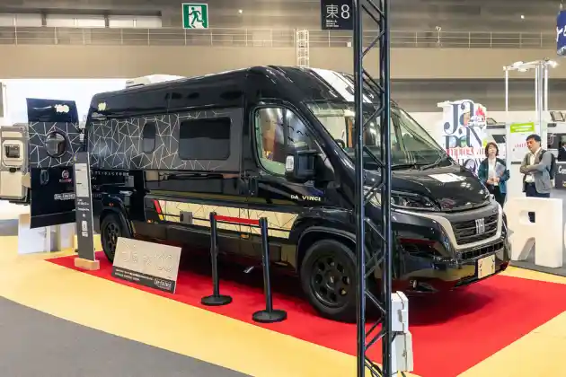 Foto - Camper Van Edisi Walt Disney Di Japan Mobility Show 2023