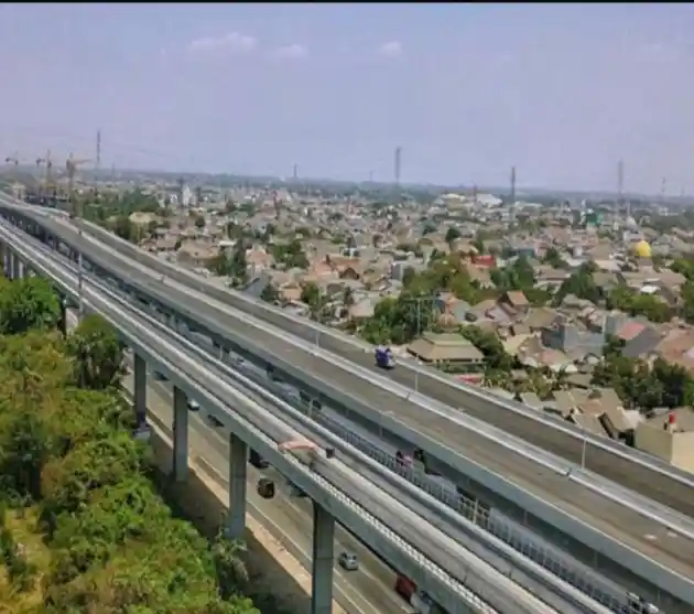 Foto - Tol Layang Jakarta-Cikampek Segera Beroperasi, Catat Tanggalnya!