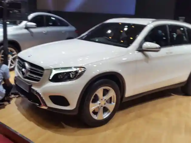 Foto - JAS 2015: Mercedes-Benz Luncurkan GLE-Class Dan Beri Diskon Besar