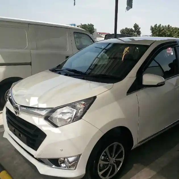 Foto - Begini Penampakan Daihatsu Sigra Varian Termahal Dan Termurah