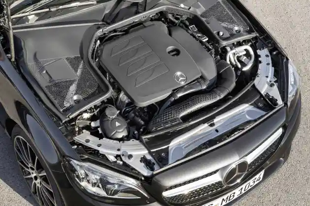 Foto - Mercedes-Benz C-Class Terbaru Mendapat Improvisasi Berikut ini