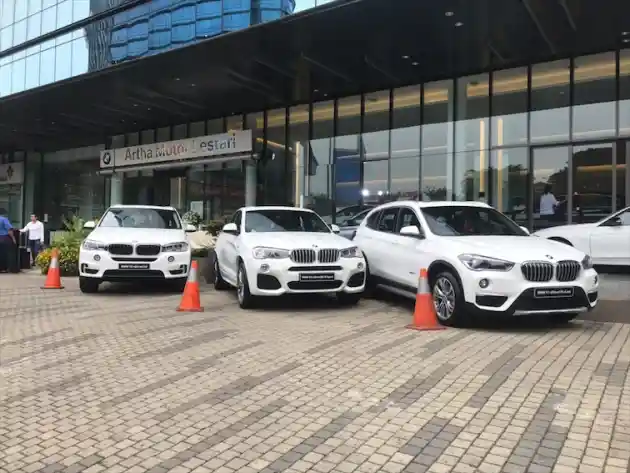 Foto - Daftar Harga BMW Terbaru (Maret 2018)