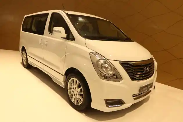 Foto - JAS 2015: Beli Hyundai Gratis Angsuran 3 Bulan, Hadiah Langsung Smartphone