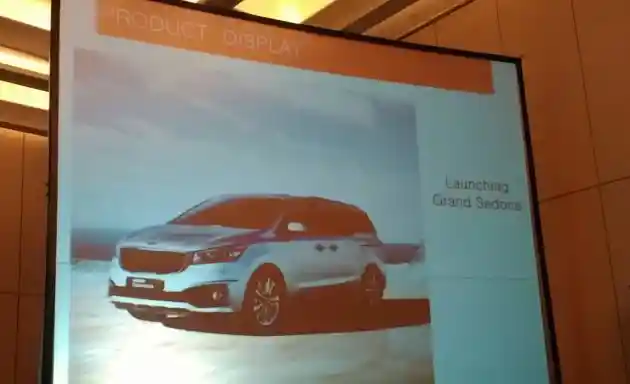 Foto - GIIAS 2016: Temani All New Sportage, Kia Akan Luncurkan Grand Sedona