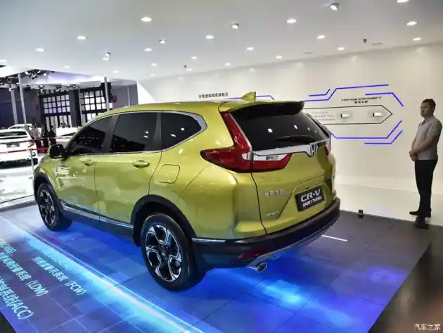 Foto - Honda CR-V Hybrid Akan Lahir di Tiongkok