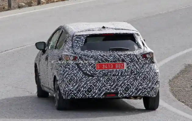 Foto - SPY SHOT: Nissan March 2017