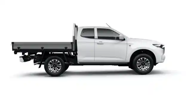 Foto - Mazda BT-50 Hadir Dengan Versi Single Cab dan Freestyle