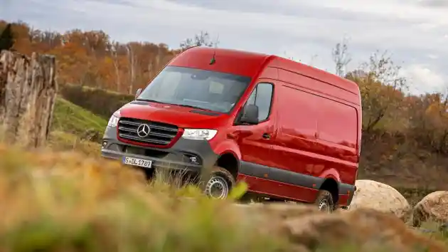 Foto - Mercedes-Benz Sprinter 2023