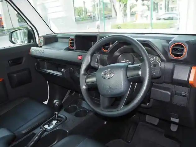 Foto - Toyota Hilux Rangga Hanya Tersedia Satu Pilihan Wheelbase dan Dua Pilihan Mesin