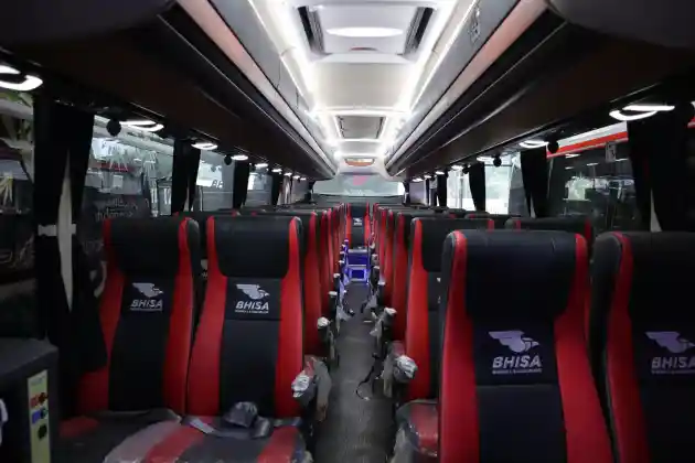 Foto - Siap Disewa, Intip 5 Medium Bus Baru Bhinneka Sangkuriang Group 