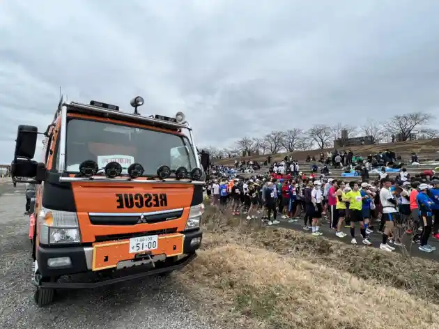 Foto - Athena, Dari Truk Tanggap Bencana Ke Lomba Marathon