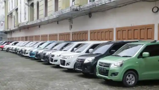 Foto - Komunitas Wagon R Indonesia Rayakan Hari Jadinya Yang Ke-6