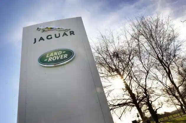 Foto - Pabrik Jaguar Land Rover Inggris Kerampokan Mesin, Rugi Jutaan Poundsterling