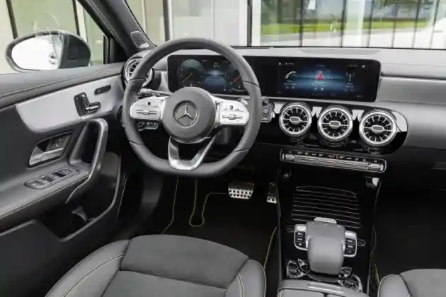 Foto - Inilah Mercedes-Benz A-Class Model Terbaru. Ada 3 Opsi Mesin