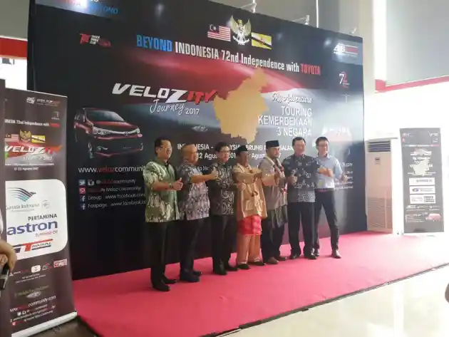 Foto - KOMUNITAS: Toyota Avanza Dan Kijang Lawas ini Sukses Jelajahi 3 Negara!