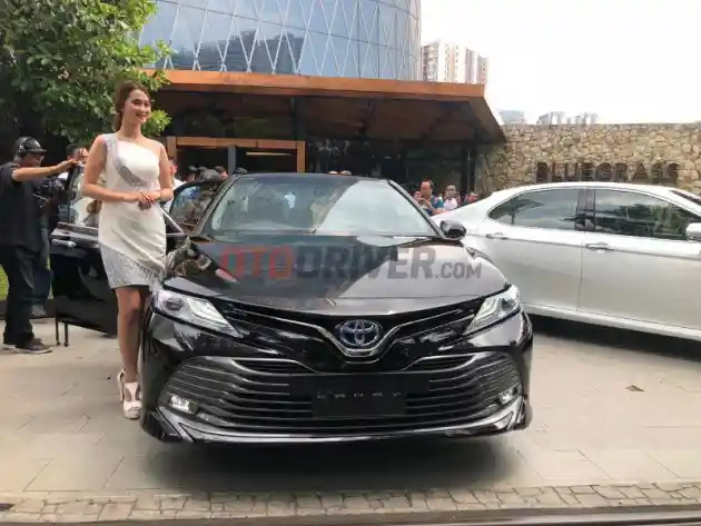 Foto - Perbandingan Mesin dan Harga Teana 2019 VS All New Camry dan Accord