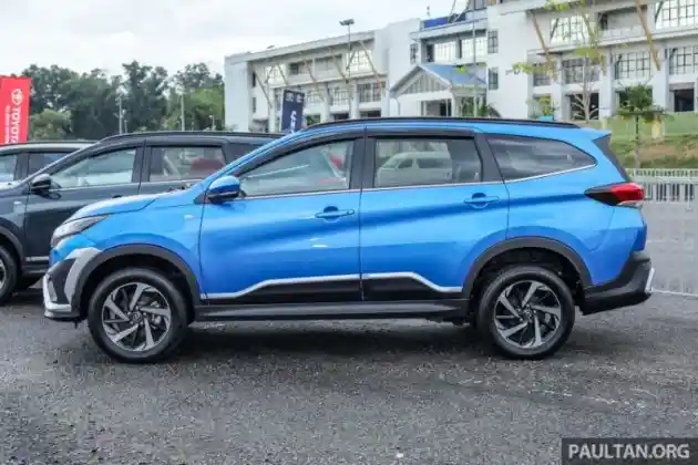 Foto - Jangan Iri Lihat Fitur Toyota Rush Versi Malaysia yang Baru Meluncur