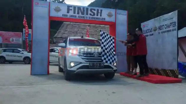 Foto - Ekspedisi Daihatsu All New Terios Berhasil Finish di Pulau Seram