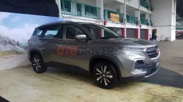 Foto - Wuling Almaz Sudah Dipesan Lebih Dari 1.000 Unit Sebelum Ada Harganya