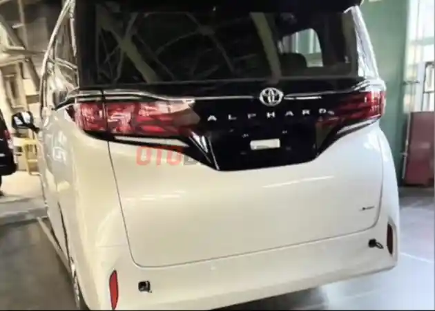 Foto - Wujud Alphard-Vellfire Generasi Terbaru Lagi-Lagi Bocor