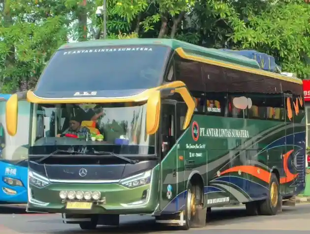 Foto - Dunia Bus Sumatera Semakin Menggeliat